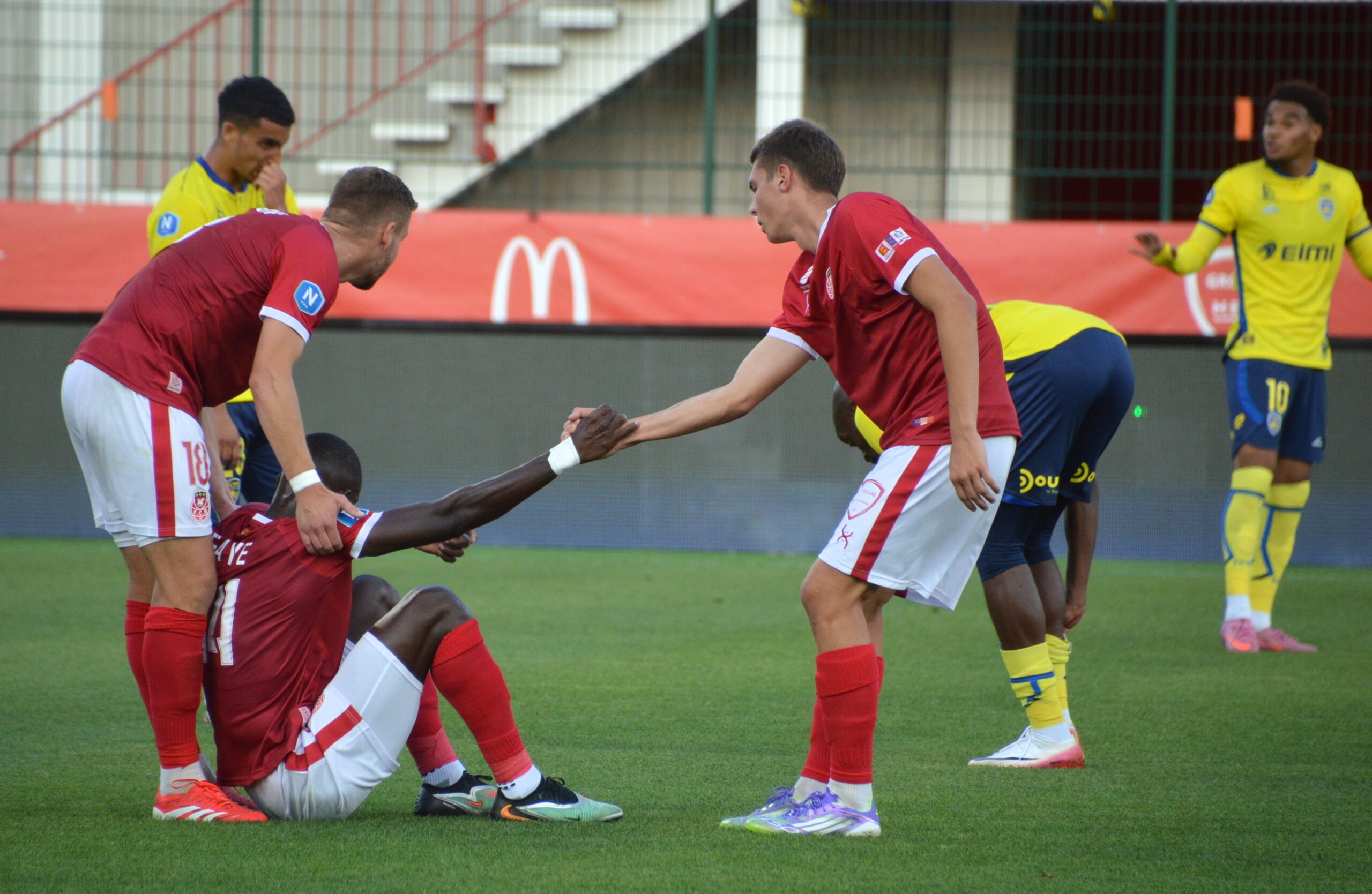 Statistics ahead of Valenciennes vs. FCR