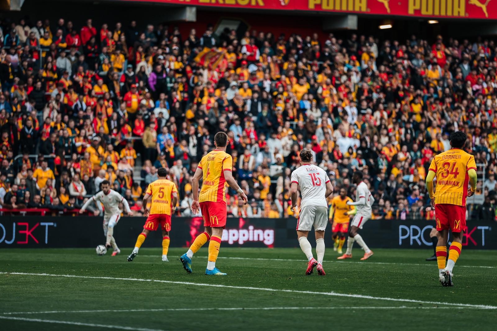 Défait à Lens, le FCR a livré un bon match